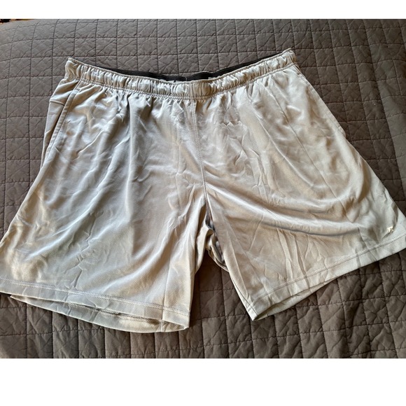 Russell Athletic 3XL Mesh Shorts Gray Basketball Gym Training Mens - Picture 1 of 3